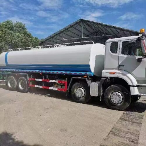 Hot sale 25 m3 12 roues arroseur mtifonctionnel avec front Pulvérisation du camion-citerne d′eau